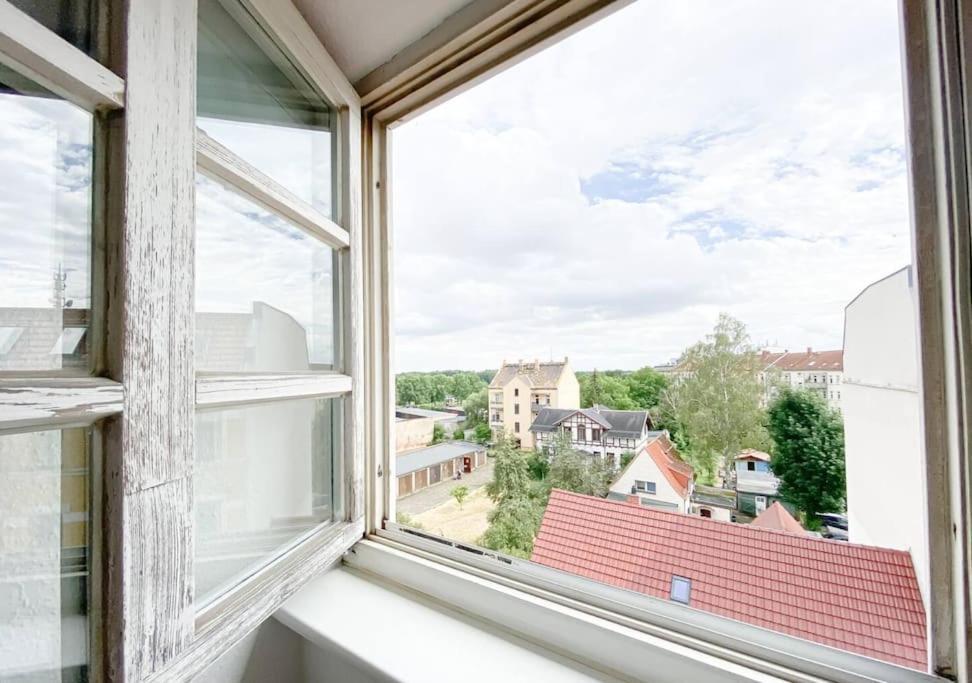 Schoene Ferienwohnung Mit Blick Ueber Stadtwald Leipzig Exterior foto